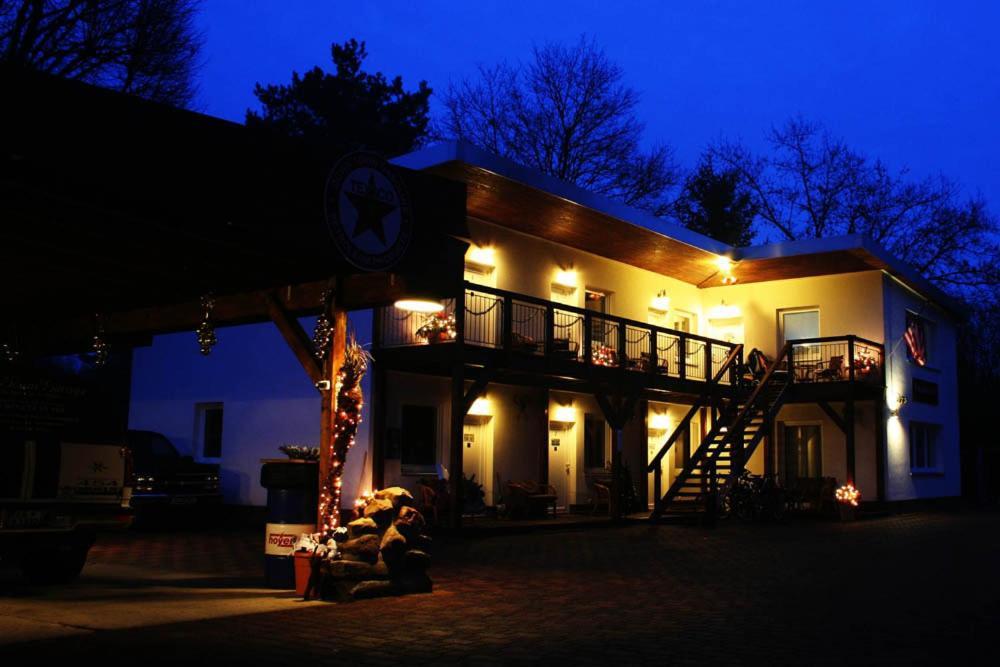 Down Town Motel Берлин Екстериор снимка
